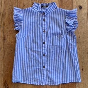 Flutter Sleeve Bottom Up Blouse